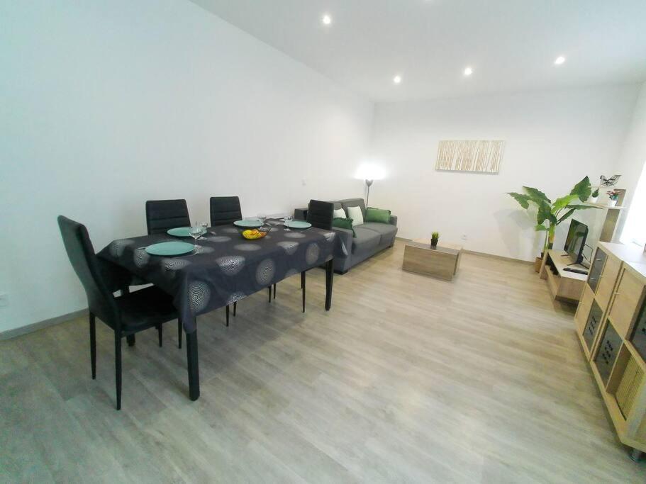 *Douceur Des Tropiques*Parisis Apartment Argenteuil Exterior photo